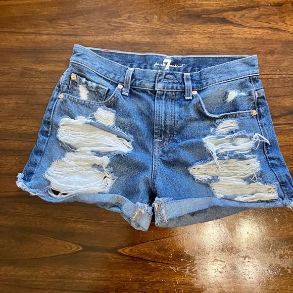 7 For All Mankind Distressed Tattered Shorts, Size 25 - Picture 2 of 13
